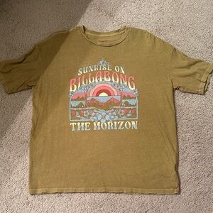 NWOT Billabong Casual Tee